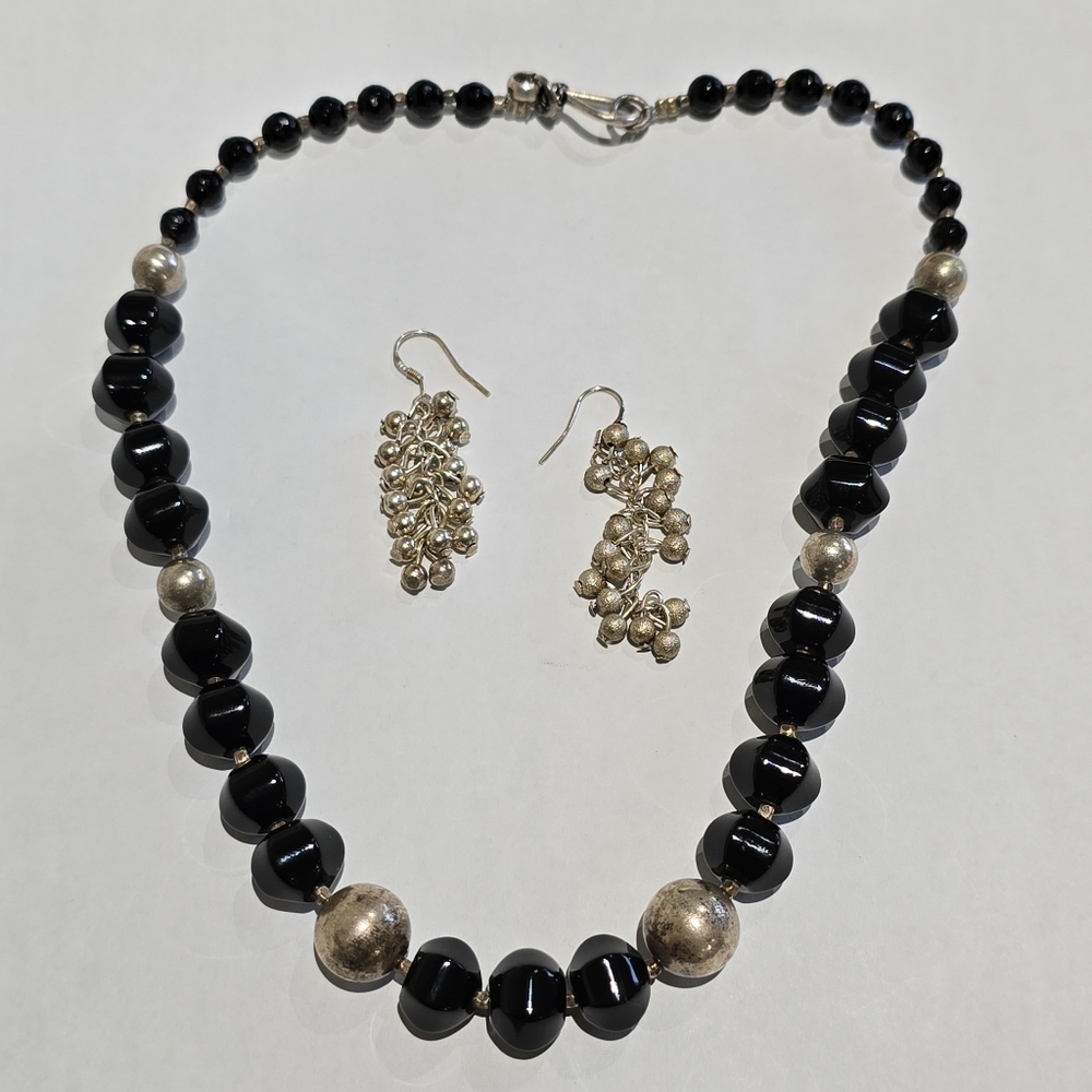Vintage Elegant Black and Silver Necklace and  925 Earring Matching Set